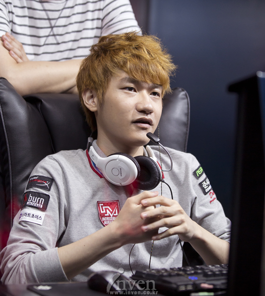 NG娱乐-Ning新星问鼎冠军表现惊艳，SKT未来可期！的简单介绍